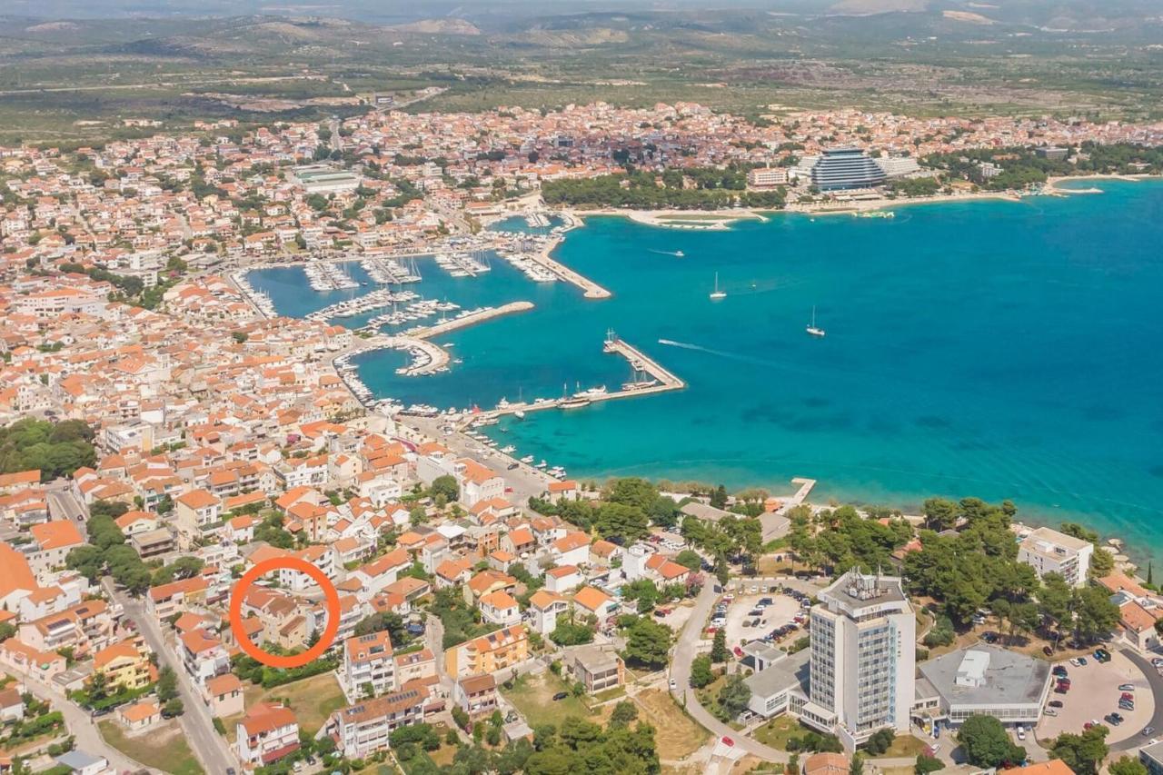 Apartment And Rooms Mrkovic Vodice Exterior photo