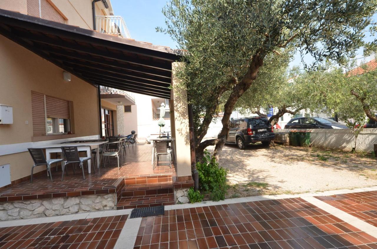 Apartment And Rooms Mrkovic Vodice Exterior photo