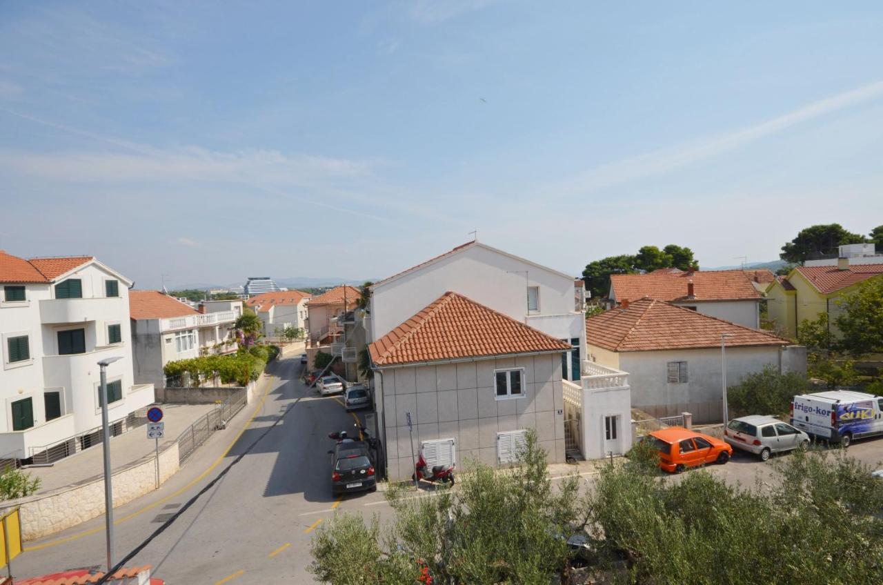 Apartment And Rooms Mrkovic Vodice Exterior photo